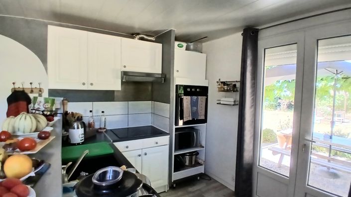 Image No.11-3 Bed House for sale