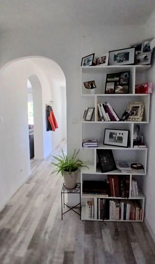 Image No.12-3 Bed House for sale