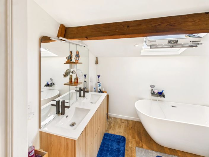 Image No.9-5 Bed Village House for sale