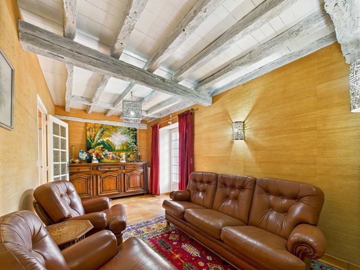 Image No.15-7 Bed House for sale