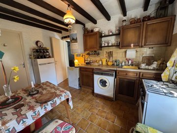 98dcf291623b30bd14eedff15237bed7b70ba54845403