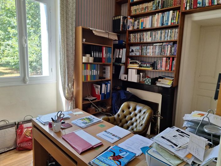 Image No.10-5 Bed House for sale