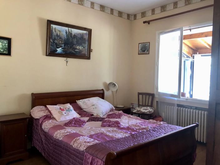 Image No.9-2 Bed House for sale