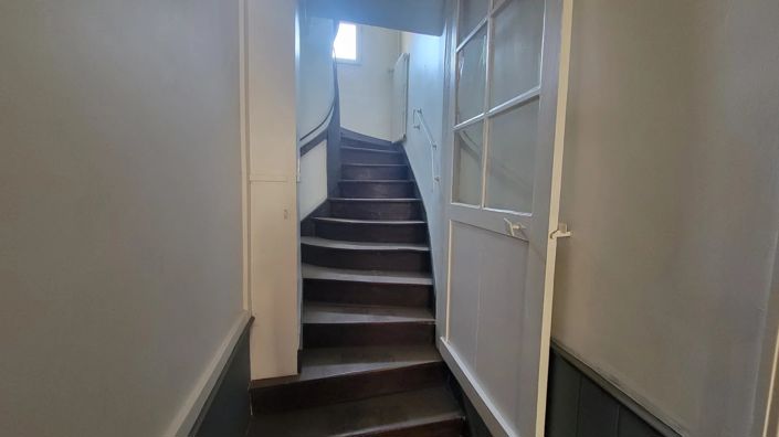 Image No.7-4 Bed House for sale