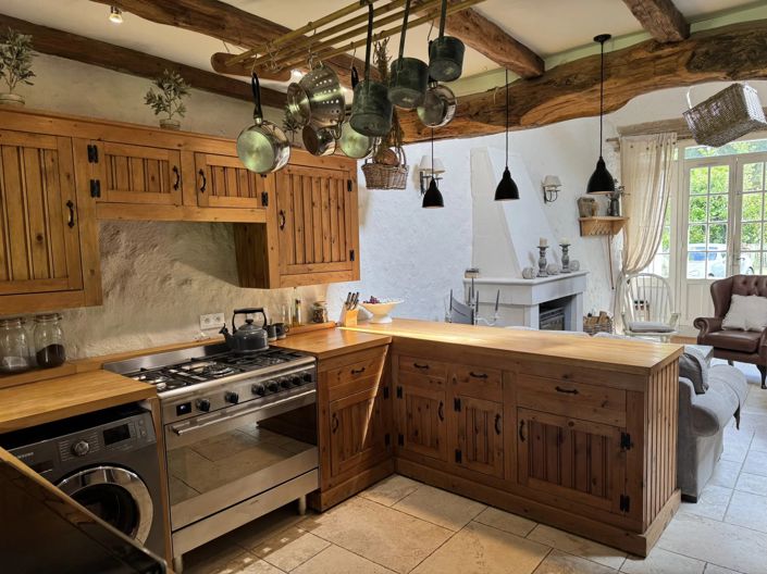 Image No.3-4 Bed House for sale