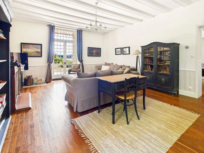 Image No.4-9 Bed House for sale