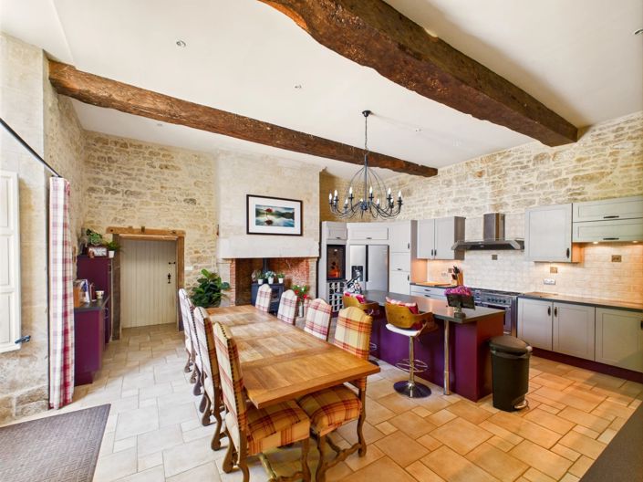 Image No.4-Maison de 7 chambres à vendre à Saint-Hilaire-des-Loges