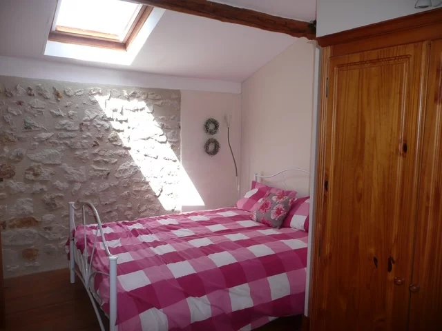 Image No.14-8 Bed House for sale