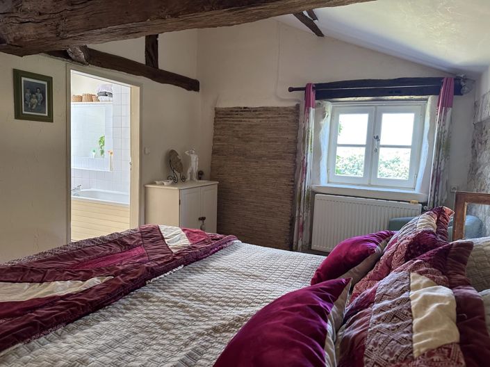 Image No.9-8 Bed House for sale