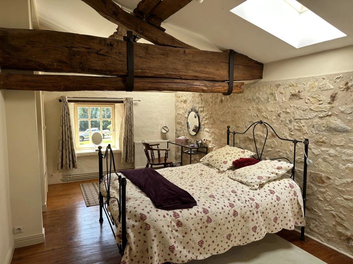 Image No.10-8 Bed House for sale