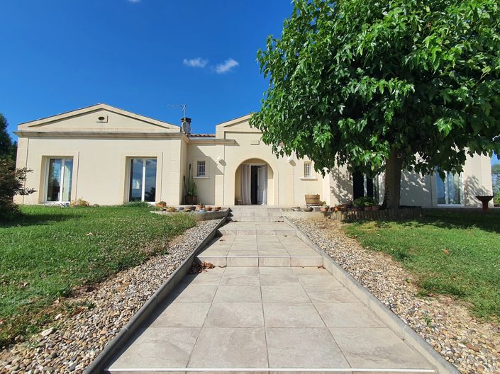 Image No.1-3 Bed House for sale