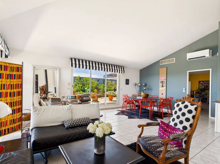 Image No.1-2 Bed Property for sale