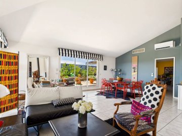 1 - Aix-en-Provence, Property