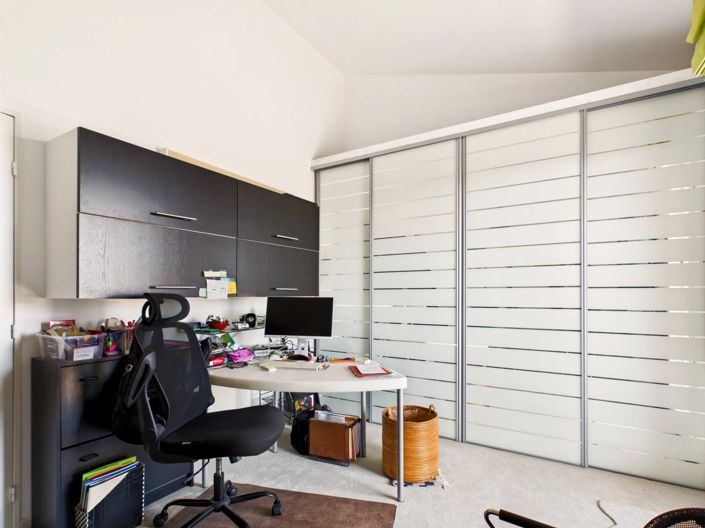 Image No.14-2 Bed Property for sale