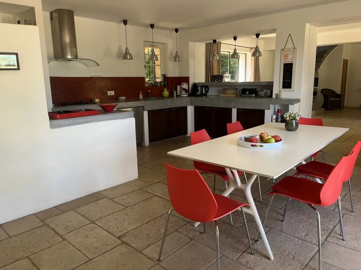 Image No.10-5 Bed House for sale