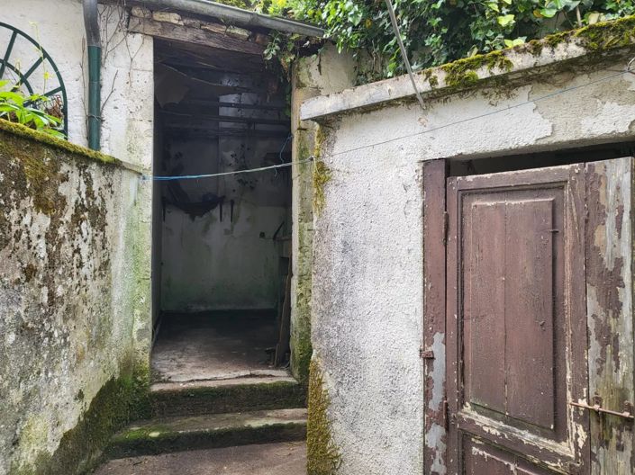 Image No.10-3 Bed House for sale