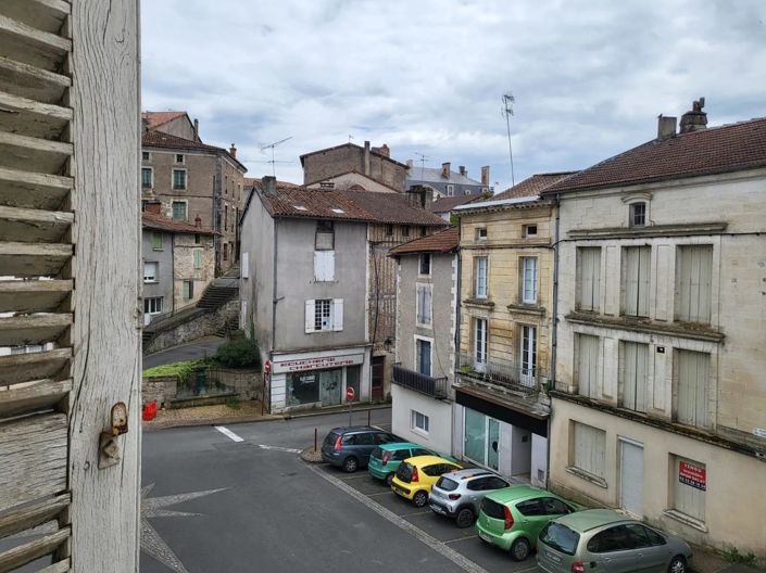 Image No.11-3 Bed House for sale