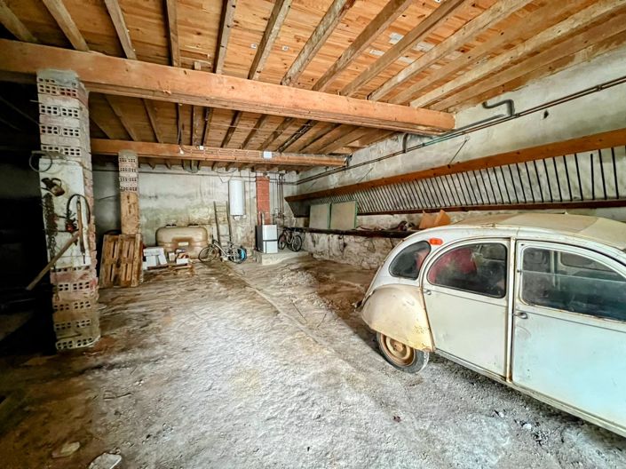 Image No.12-1 Bed House for sale