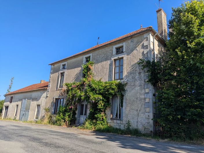 Image No.1-4 Bed Village House for sale