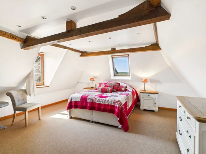 Image No.13-17 Bed House for sale