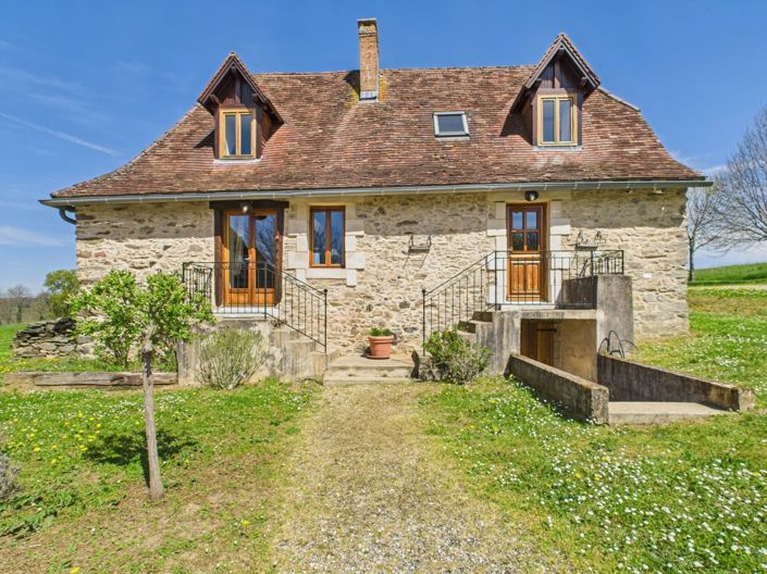 Image No.15-17 Bed House for sale