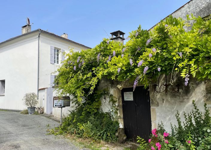Image No.1-3 Bed Village House for sale