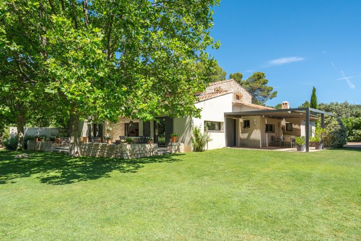 Image No.3-5 Bed House for sale