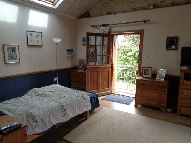 Image No.10-4 Bed Village House for sale