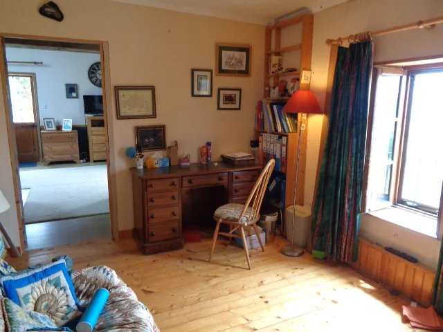 Image No.9-4 Bed Village House for sale