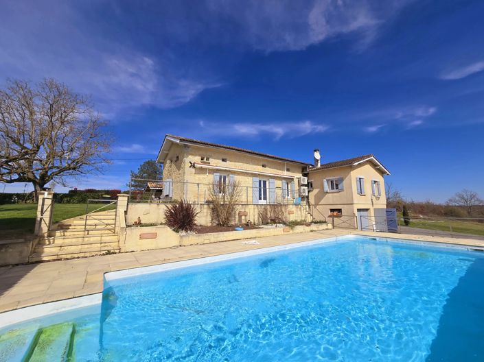 Image No.1-4 Bed House for sale