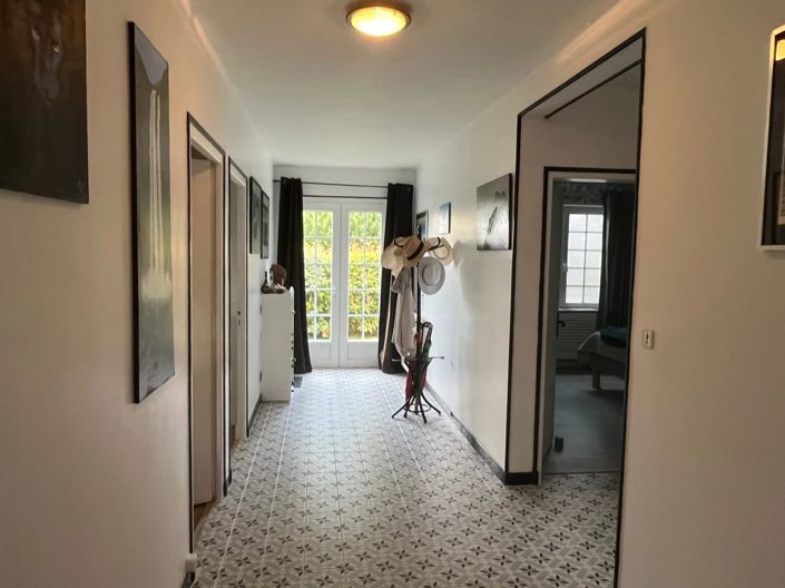 Image No.10-4 Bed House for sale