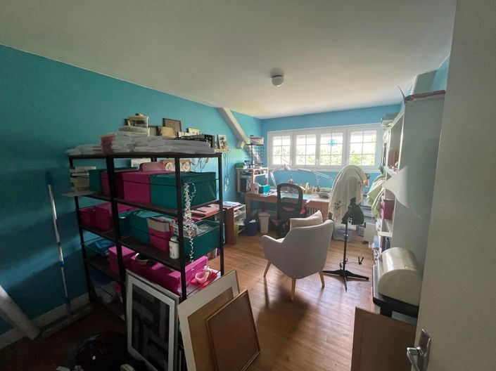 Image No.8-4 Bed House for sale