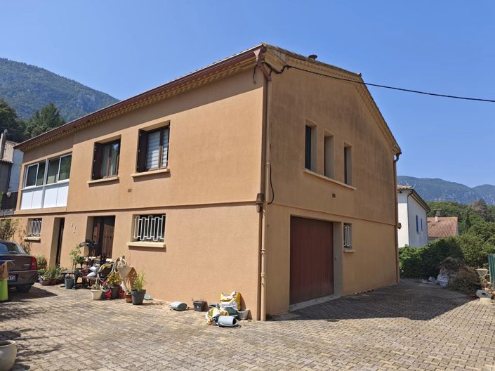 Image No.12-4 Bed House for sale