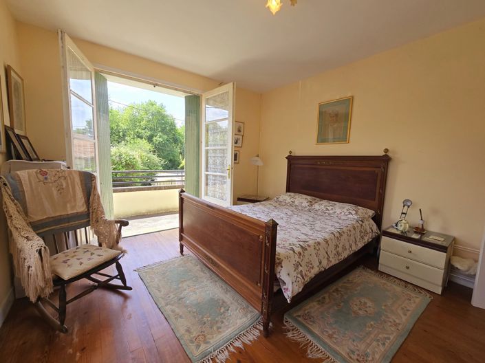 Image No.9-7 Bed House for sale