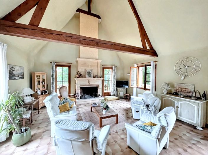 Image No.3-5 Bed House for sale