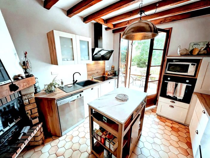 Image No.4-5 Bed House for sale