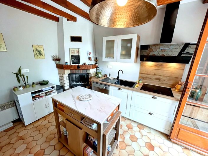 Image No.5-5 Bed House for sale