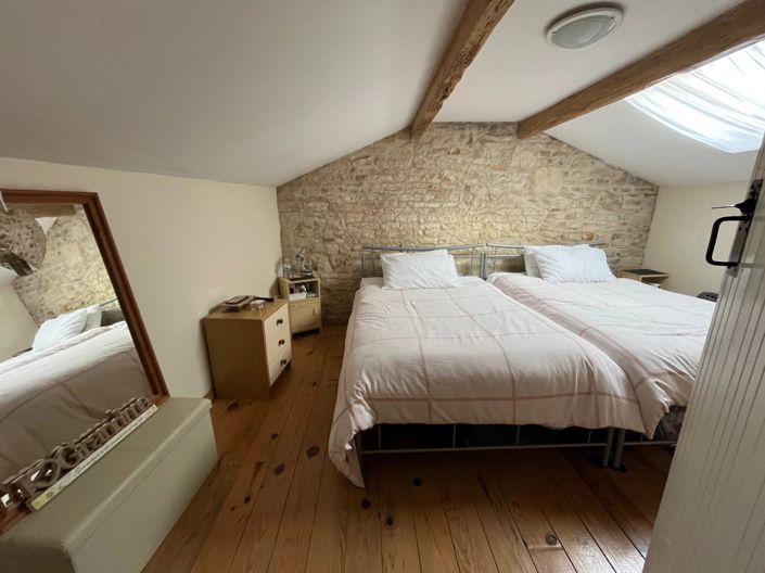 Image No.11-3 Bed House for sale