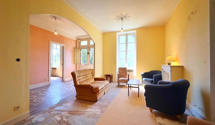 Image No.3-5 Bed House for sale