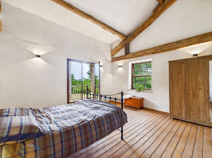 Image No.9-4 Bed House for sale