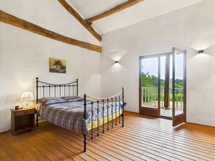 Image No.3-4 Bed House for sale