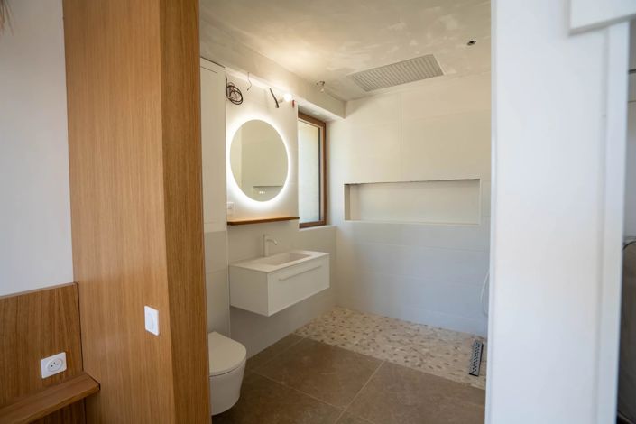 Image No.5-4 Bed House for sale