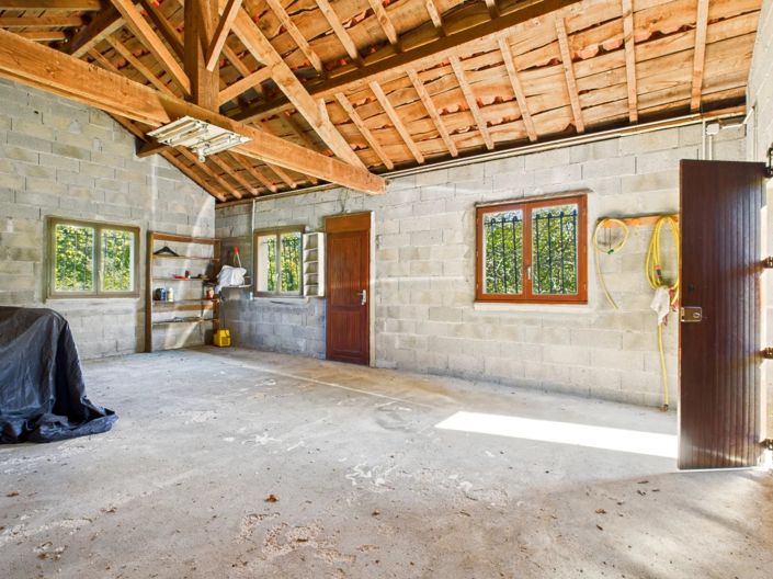 Image No.11-2 Bed House for sale