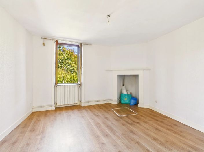 Image No.7-2 Bed House for sale