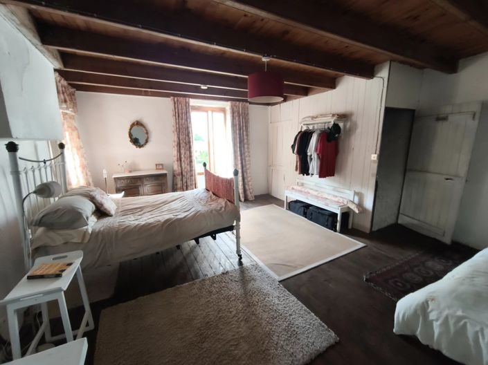 Image No.10-5 Bed House for sale