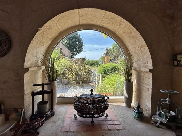 Image No.14-3 Bed House for sale