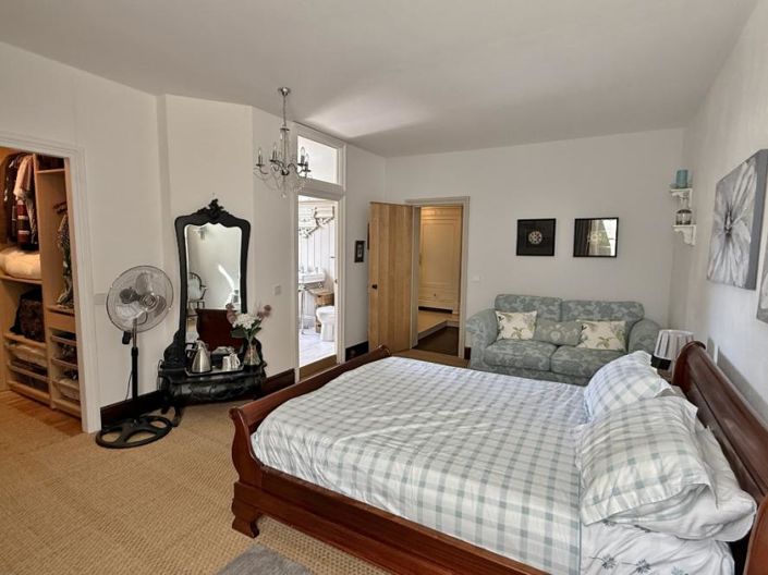 Image No.7-3 Bed House for sale