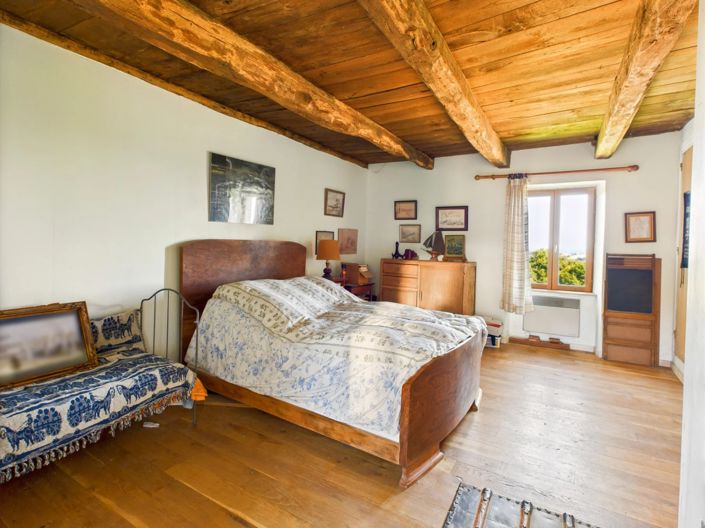 Image No.6-2 Bed Village House for sale