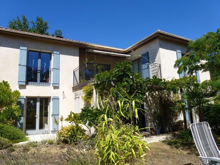 Image No.1-4 Bed House for sale