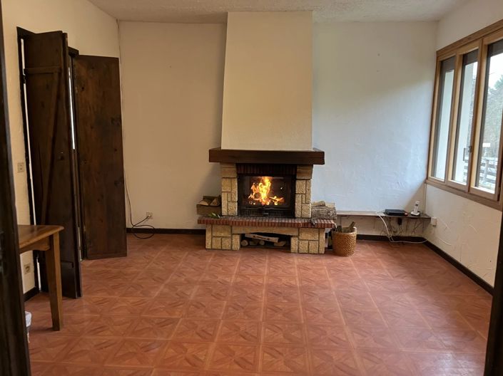 Image No.5-2 Bed House for sale